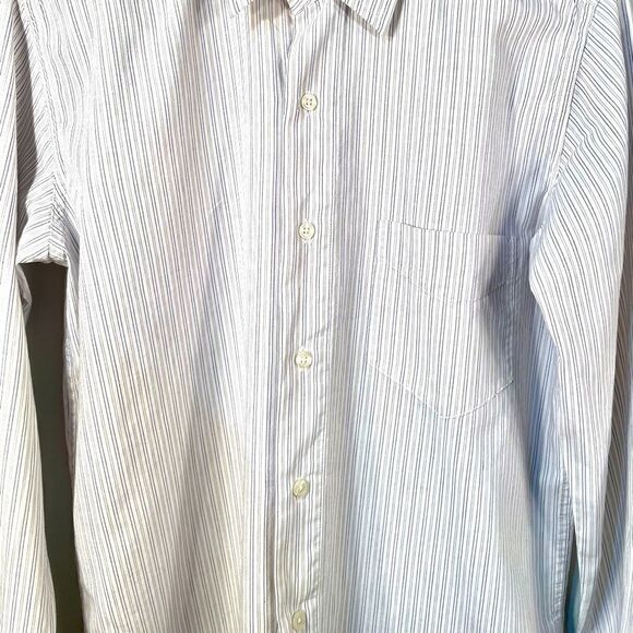 AEO VINTAGE SLIM FIT WHITE W STRIPES  XS LS SHIRT - Picture 3 of 5